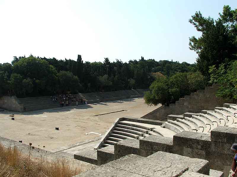 Il teatro e lo stadio